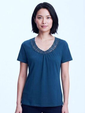 JM Collection Lace Trimmed Neckline Cotton Tee- Sz. MP